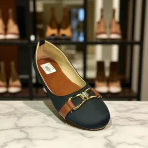 Luna Buckle Comfort Flats" D30-71