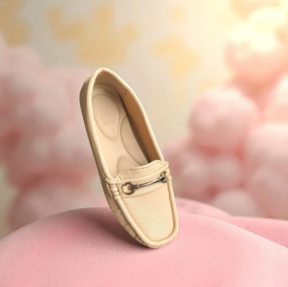 Noira Soft Comfort Loafers"
D30-41