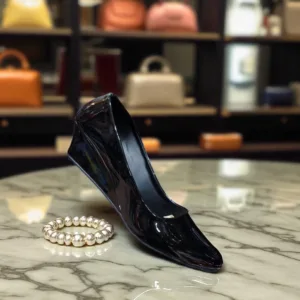 Black Patent Leather Pump D35-37