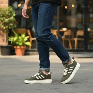 BOYS IMPORT SNEAKER 
D35-07