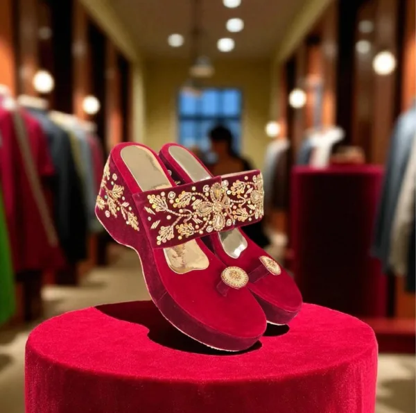 Kanchan Royal Velvet Embroidered Heels 👑✨ 
ART - D36-51