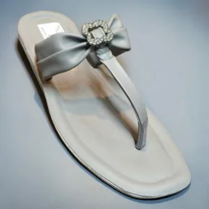 Elegant Grey Crystal-Embellished Bow Thong Sandals ✨ ART - 17230