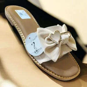 Fancy Babe "Heart-Over-Bow" Chic Slider ✨ ART - D47-22