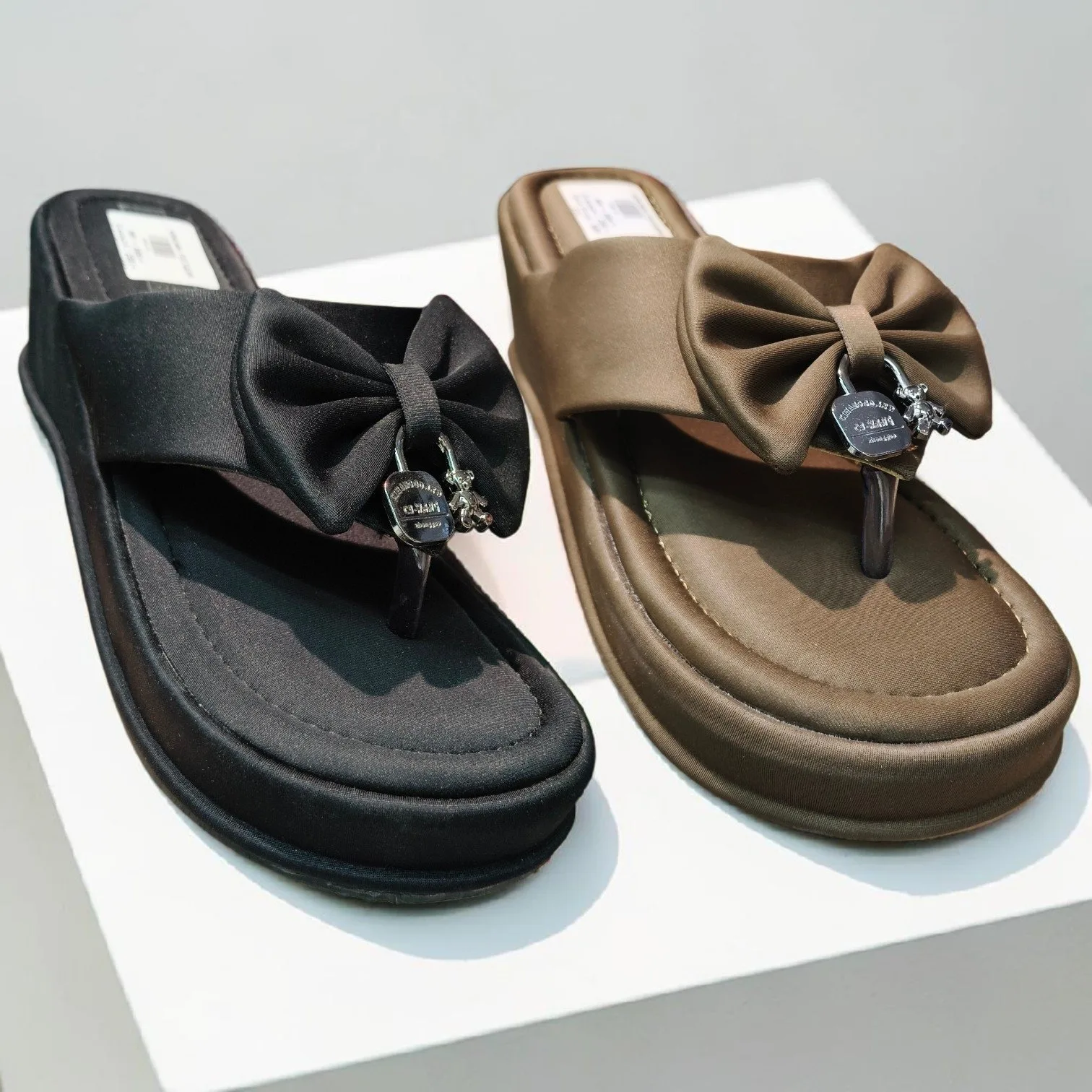 Chic Bow-Accent Platform Thong Sandals ✨ ART - D48-18