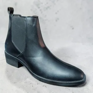 The Onyx Urban Chelsea Boot 🖤 (An alternative sleek option: The Everyday Essential Leather Chelsea Boot 🥾) ART - D47-15
