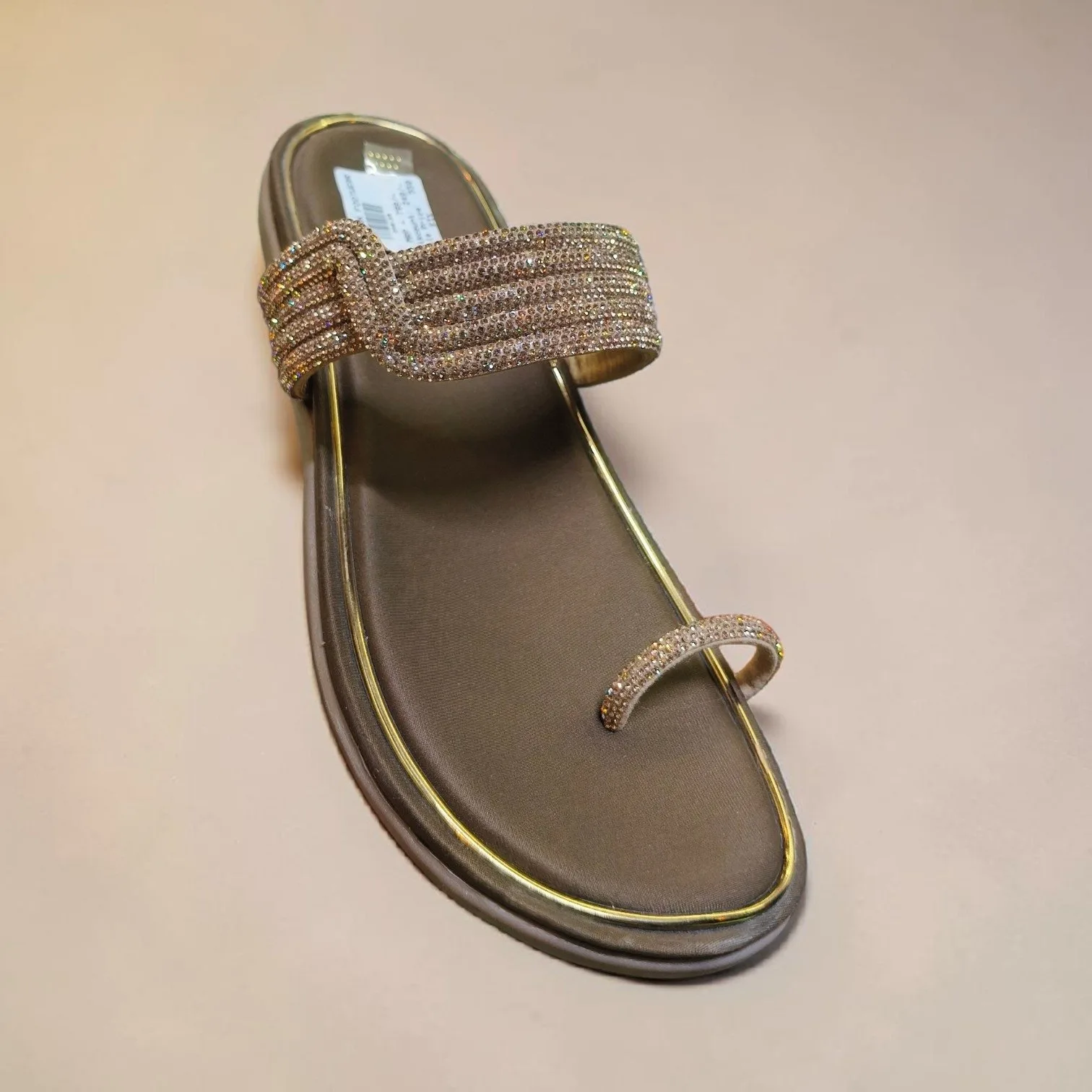 Shimmering Rose-Gold Kolhapuri-Style Sandal 👡 ART - D48-59